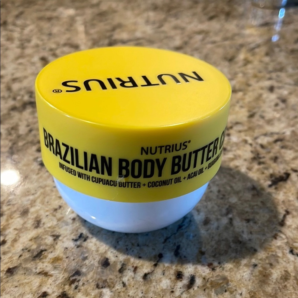 Nutrius Brazilian Body Butter - Picture 2 of 5